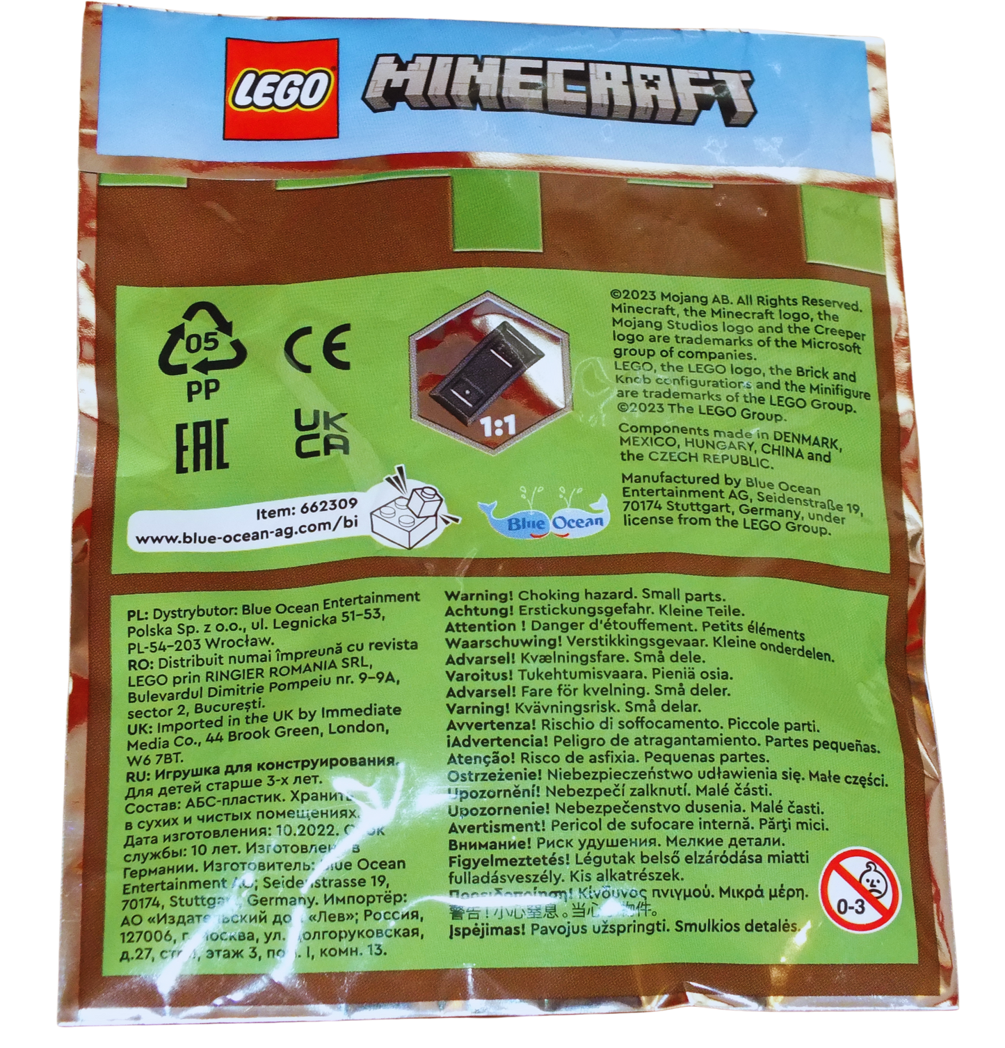 LEGO® Minecraft Knight with Chest and Anvil Foil Pack 662309